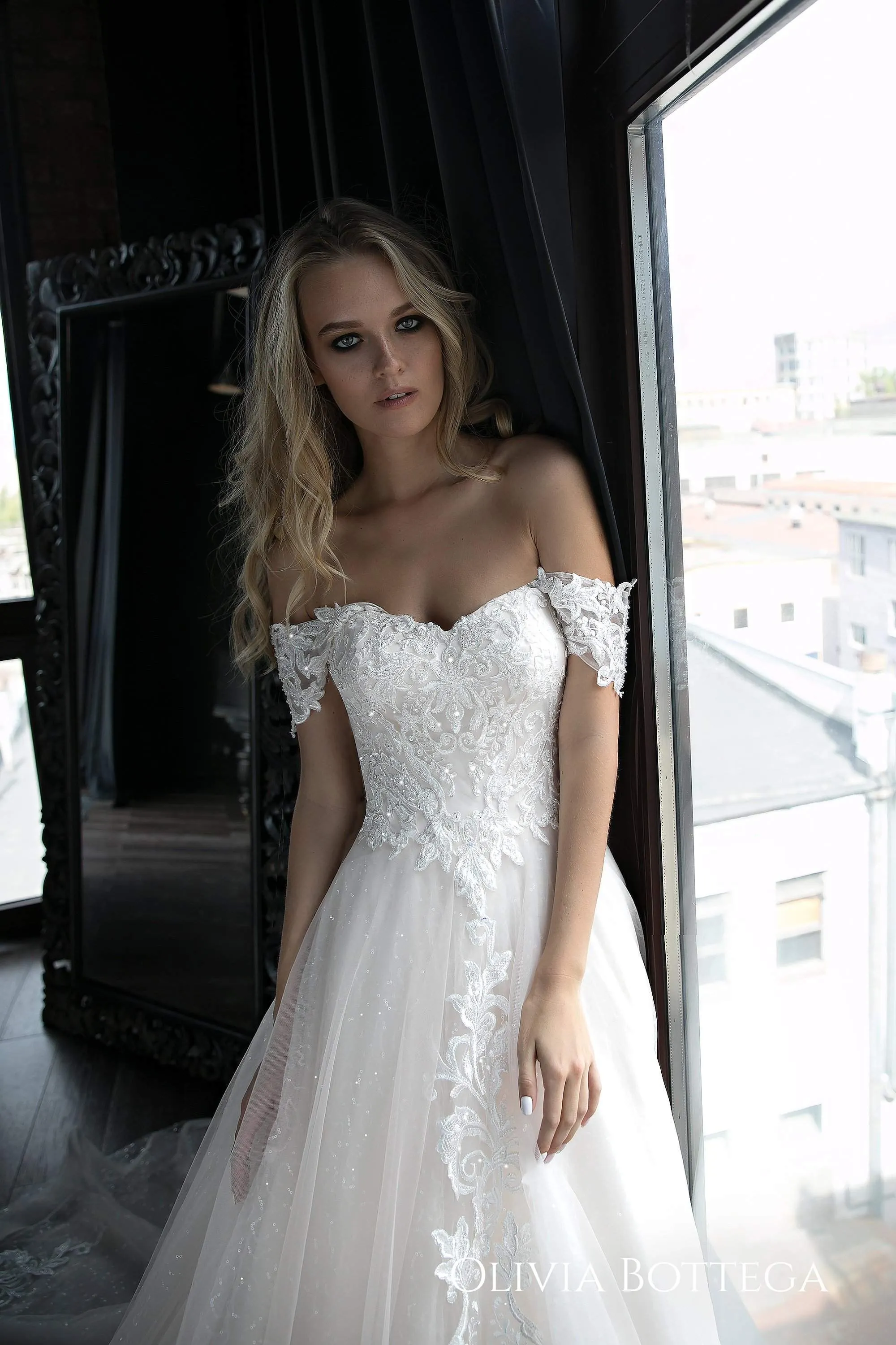 Lace Light ivory Wedding Dress Ivia