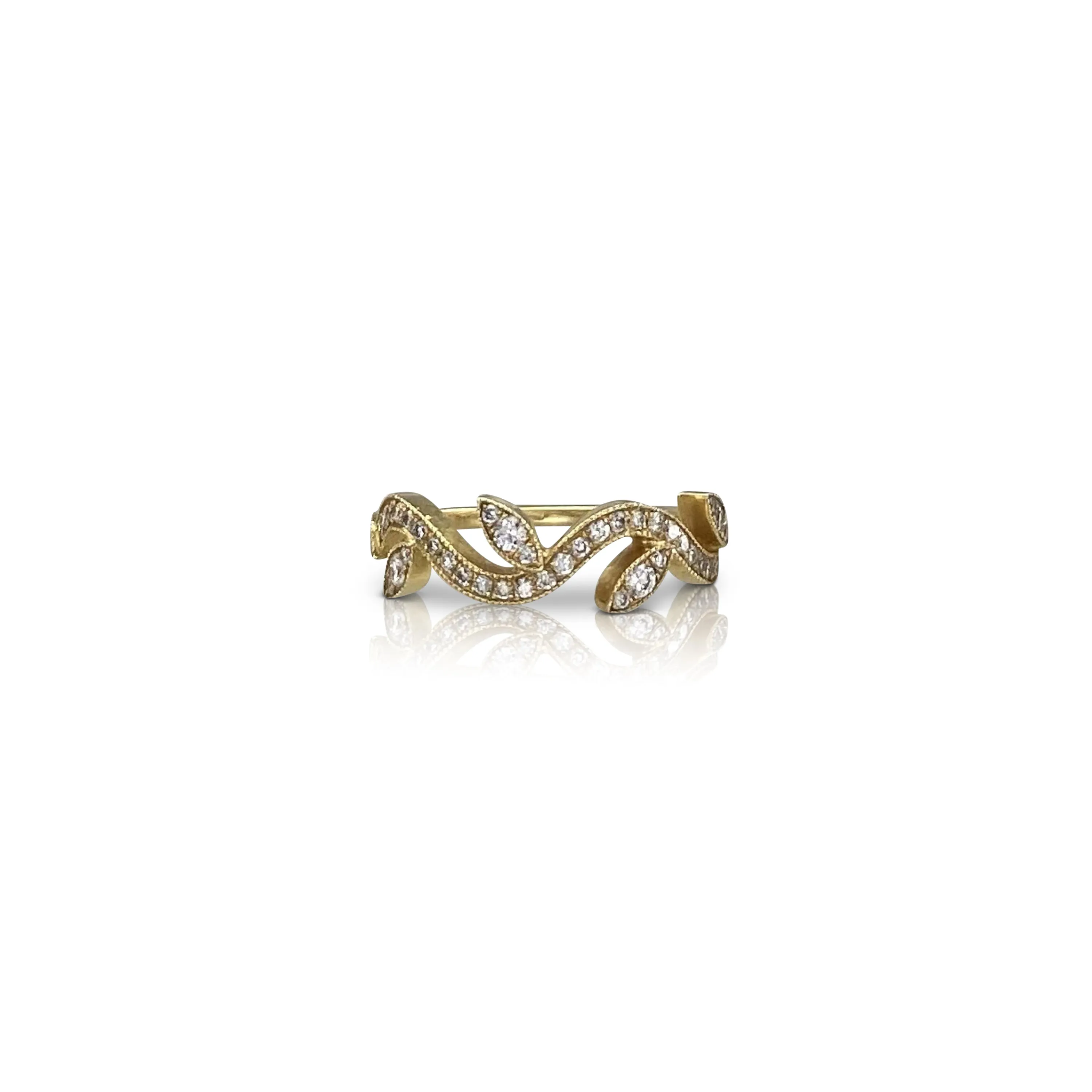 Leaf & Vine Ring in Yellow Gold with Diamonds