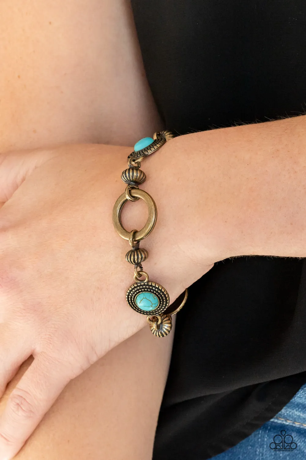 Paparazzi Bracelet ~ Musical Mountains - Brass and Blue Bracelet