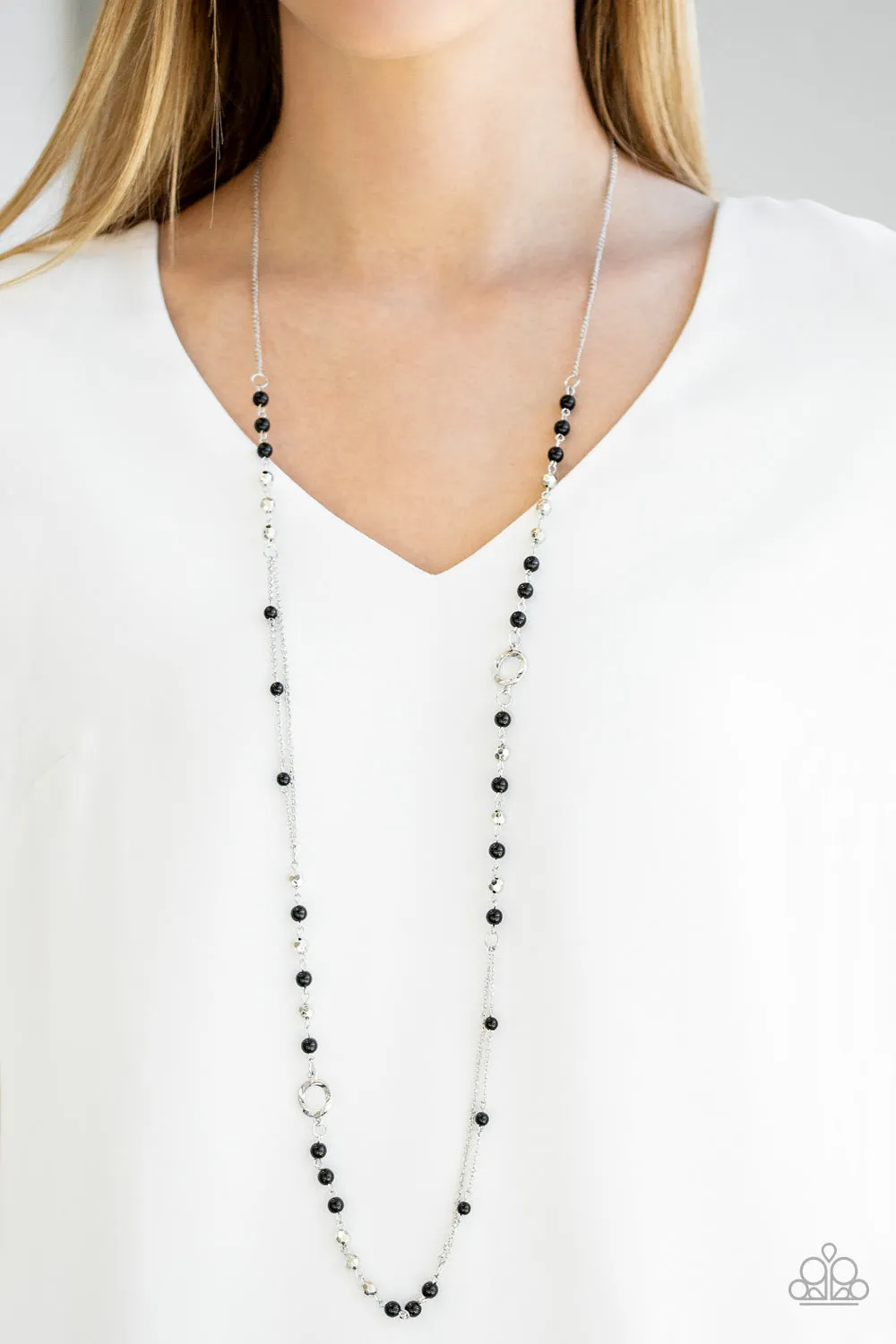 Paparazzi Really Refined Black Necklace Set