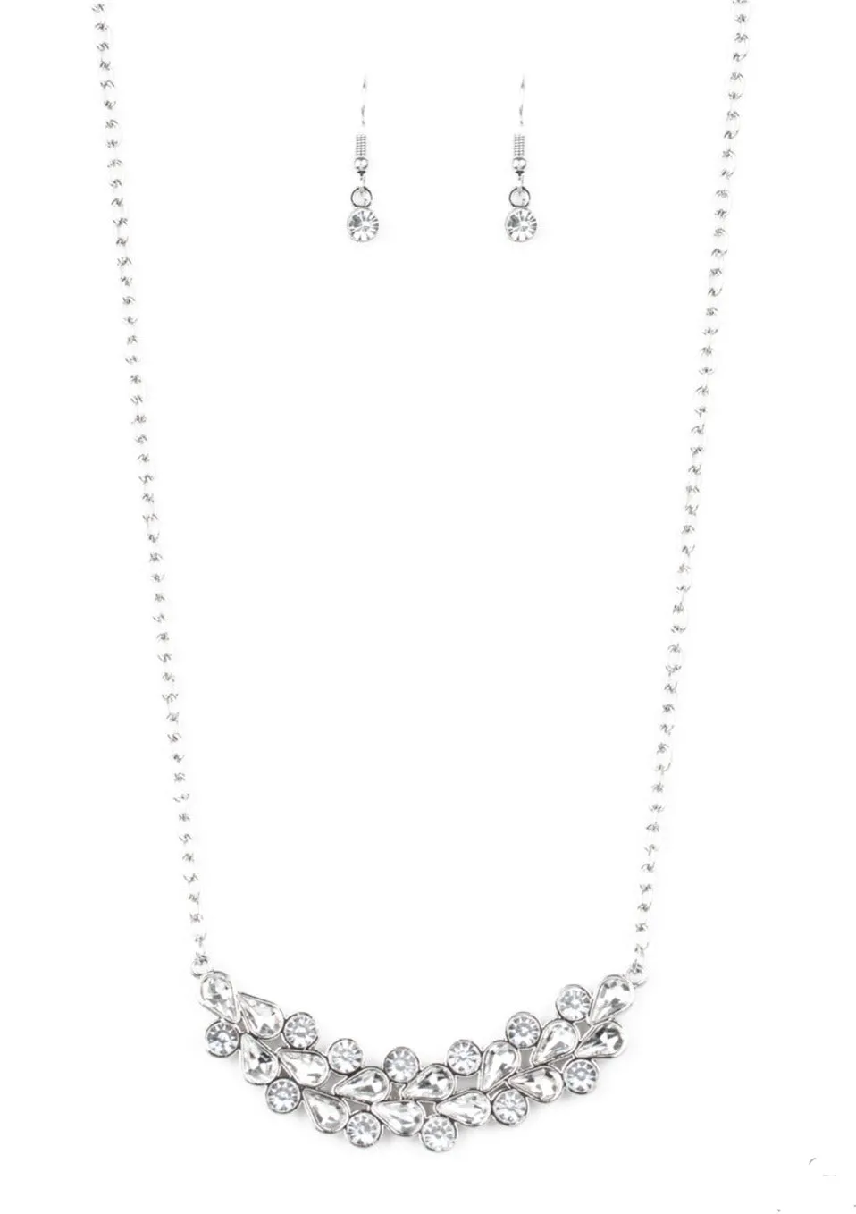 Special Treatment White Necklace Set